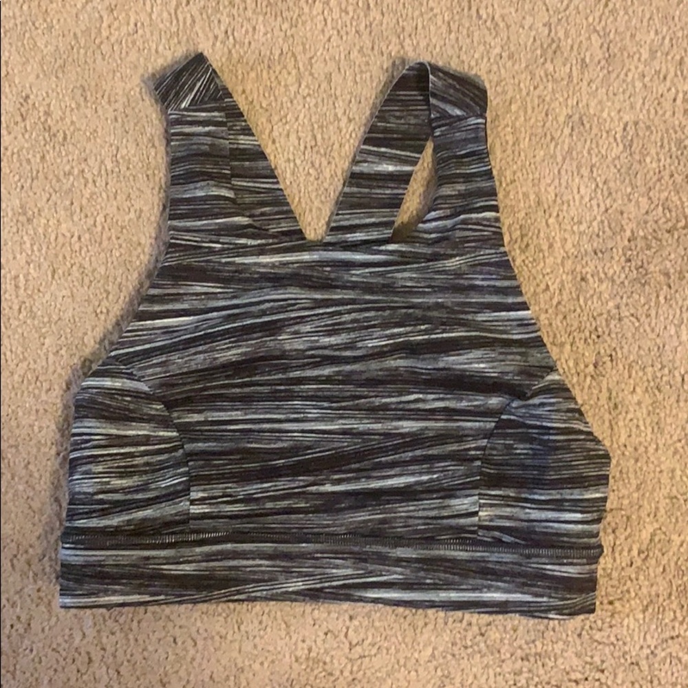 Lululemon high neck sports bra